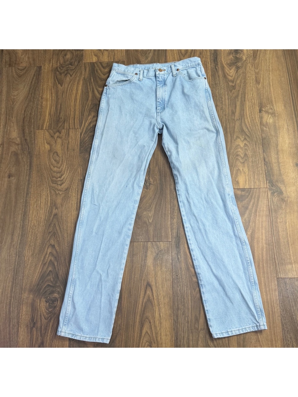 Wrangler Jeans Men’s 34x36 Light Wash Blue Straight Leg 100% Cotton